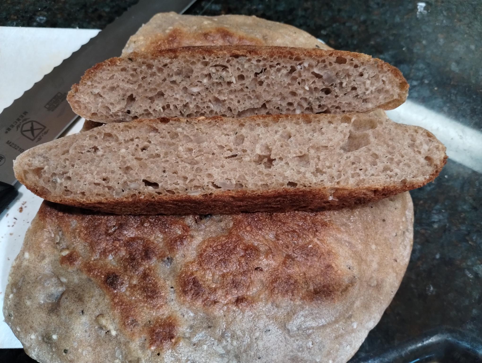 Crumb shot, about 1 hour after cooling.